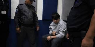 El Inacif recomendó realizar un examén psiquiátrico forense a Camilo Calvo, acusado de dar muerte a su padre. Foto La Hora: Daniel Martínez