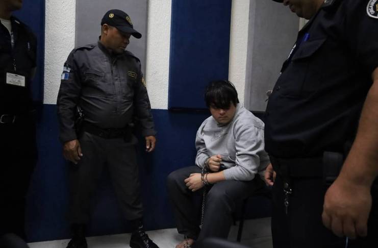 El Inacif recomendó realizar un examén psiquiátrico forense a Camilo Calvo, acusado de dar muerte a su padre. Foto La Hora: Daniel Martínez