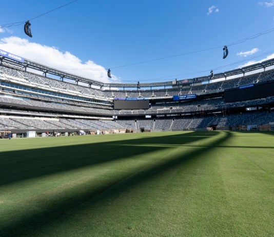 Mundial 2026: Nueva Jersey exige a la FIFA compartir ganancias por vender el césped a USD 3 mil el trozo MetLife, escenario de juego de la final del Mundial de Estados Unidos, México y Canadá entre España y Argentina. Foto La Hora: EFE
