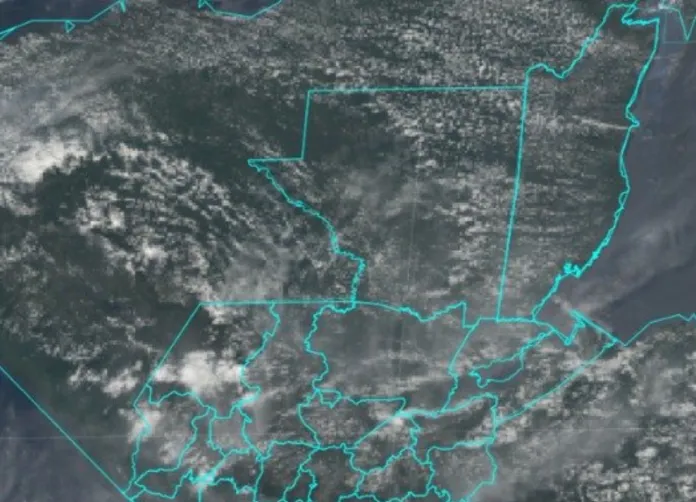 clima guatemala insivumeh INSIVUMEH prevé ambiente cálido, pero advierte por tormentas locales severas este viernes.