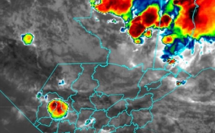clima guatemala sahara Disminución de lluvias, altas temperaturas en algunas regiones del país y el ingreso de polvo del Sahara es lo que ha pronosticado el Insivumeh para esta semana en el territorio guatemalteco.