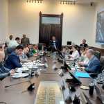 La comisión de Energía se reunió con representantes del sector de energía para explicar los procesos y proyectos de energía. Foto La Hora