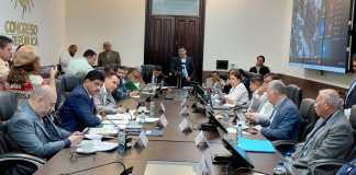 La comisión de Energía se reunió con representantes del sector de energía para explicar los procesos y proyectos de energía. Foto La Hora