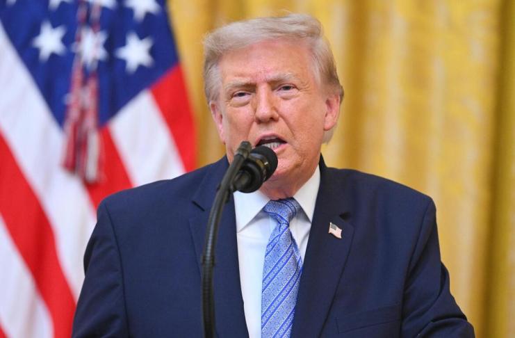 El presidente de EE.UU., Donald Trump, fue captado este 16 de julio al dirigirse a la nación, desde la Casa Blanca, en Washington DC. Foto La Hora: EFE