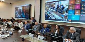 Autoridades del MEM, INDE y Comisión Nacional de Energía Eléctrica, se refieren a la iniciativa de ley de infraestructura para el transporte de energía. Foto: La Hora