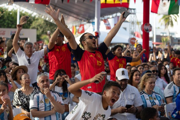 Desde Rep&uacute;blica Dominicana, espa&ntilde;oles y argentinos vivieron con euforia la final del Mundial 2026. Foto La Hora: EFE