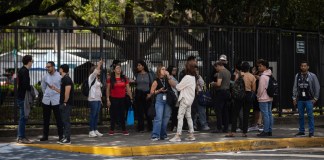Evacuaciones y pánico por nuevo sismo en Venezuela