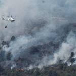 Confinados tres municipios y algunos desalojos por el incendio de Vall d'Uixò (Castellón)