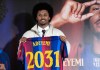 Adeyemi es presentado como nuevo futbolista del FC Barcelona; firma hasta 2031 El alemán Karim Adeyemi se convirtió en nuevo jugador del FC Barcelona para las próximas cinco temporadas.
