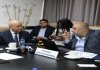 El viceministro de Gobernación, Estuardo Solórzano, en reunión con el diputado Felipe Barrera. Foto: Congreso de la República