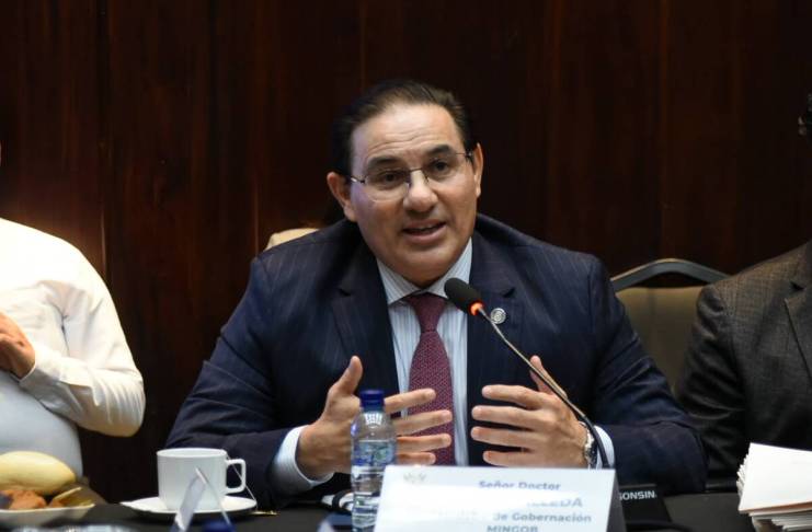El ministro de Gobernación, Marco Antonio Villeda, en reunión de la comisión legislativa de Gobernación. Foto: La Hora / José Orozco