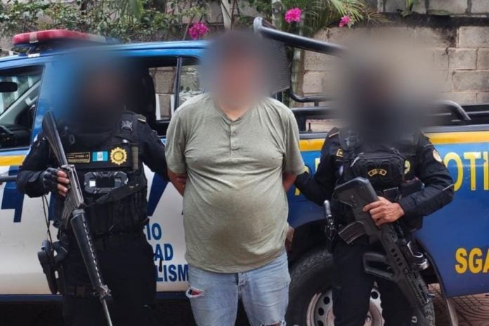 guatemalteco con fines de extradicion capturado tras operativo en Huehuetenango Guatemalteco con fines de extradición capturado tras operativo en Huehuetenango. Foto La Hora: PNC