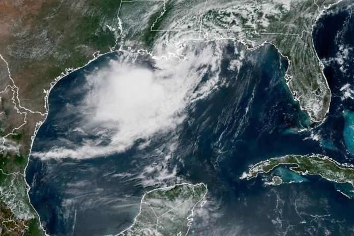 La tormenta Bertha tocó tierra en Estados Unidos.