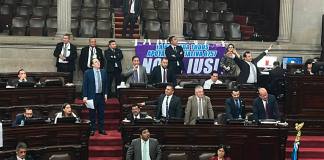 Aprueban eliminación del IUSI para viviendas y fijan monto de hasta 9 por millar para los inmuebles de uso comercial Los diputados aprobaron las reformas a la ley del IUSI.