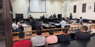 El Tribunal de Mayor Riesgo B escuchó a los peritos que analizaron manchas de sangre en la ropa de los exagentes de la PNC acusados de ejecución extrajudicial. Foto La Hora: José Orozco