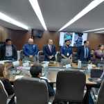 Autoridades de Amsclae, Ambiente y Gobernación Departamental, responden por acciones para el cuidado del lago de Atitlán. Foto: La Hora