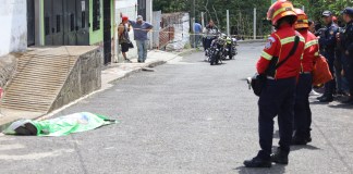 Adolescente de 14 años fallece tras ataque armado en la colonia Santa Rosita Adolescente de 14 años fallece tras ataque armado en la colonia Santa Rosita. Foto La Hora: CBM.