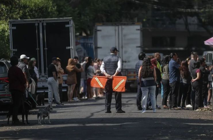 Pánico y alarma: los videos que muestran cómo se vivió el terremoto de magnitud 7.4 en México El fuerte sismo de magnitud 7.4 se hizo sentir en la región sur de México generando alarma entre la población. Foto La Hora: EFE/archivo