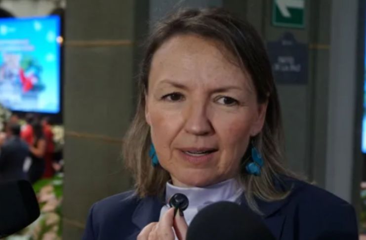 MARN busca apoyo de municipalidades y comercios cercanos al lago de Atitlán para reducir contaminación El MARN busca el apoyo de las municipalidad y comercios cercanos al lago de Atitlán para evitar la contaminación de residuos.