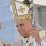 . El Vaticano advirtió que los fieles que se unan al grupo también serán excomulgados, y que sus sacramentos carecen de validez.