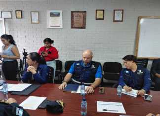 Delegados de la Procuraduría de los Derechos Humanos confirman tres expedientes por la desaparición de registros de estudiantes de la Usac. Foto: La Hora