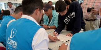 Poder Ciudadano inicia la recolección de firmas para llevar al Congreso su reforma al sistema de justicia Poder Ciudadano abre la recolección de firmas para reformar la elección de autoridades de justicia.