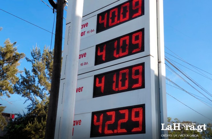 Precio de combustibles en Guatemala: el diésel es el más golpeado y acumula alza de hasta Q12 por galón El precio de los combustibles registra la tercera semana con precios altos. El diésel es el más impactado. Foto La Hora: José Orozco.