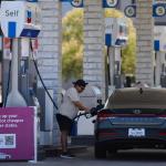 El precio de la gasolina en Estados Unidos se ubica en USD 4 por galón influenciado por el conflicto en Oriente Medio. Foto La Hora: EFE