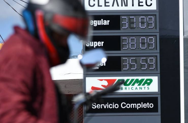 Precios de la gasolina en Guatemala se acercan a los niveles previos a la aplicación del subsidio Los precios de los combustibles han registrado alzas constantes en las últimas tres semanas. Foto La Hora: José Orozco.