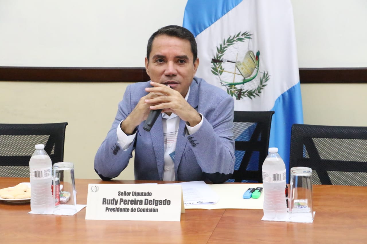 Rudy Pereira buscaría sumar su quinto periodo como diputado, con el partido Viva.