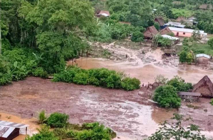 Livingston y El Estor presentan alto riesgo de crecidas de ríos por saturación de suelos Las constantes lluvias marcan una saturación de suelos que pone en alerta dos municipios en Izabal ante cualquier emergencia. Foto La Hora: Conred