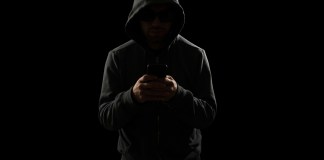 Como un impuesto obscuro, la extorsión se añade a los costos y precios que pagan los consumidores. Foto La Hora: Shutterstock