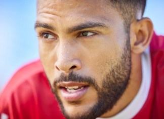 El papel invisible del cerebro en el futbol: desde controlar emociones hasta definir jugadas El cerebro eleva su actividad durante el futbol. Foto: PeopleImages / Shutterstock.