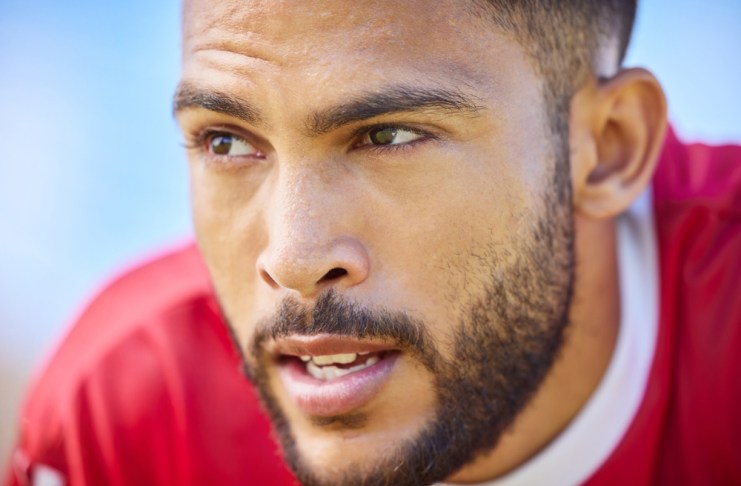 El papel invisible del cerebro en el futbol: desde controlar emociones hasta definir jugadas El cerebro eleva su actividad durante el futbol. Foto: PeopleImages / Shutterstock.