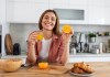 Vitamina C, alimentos donde se encuentra, funciones y su relación con el colágeno La vitamina C está disponible en varios vegetales y frutas. Foto: Photoroyalty / Shutterstock.