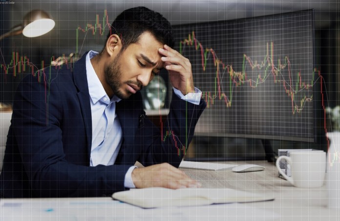 empresa, empresario, información digital, backup La pérdida de información también puede detener a la empresa y surtir costos inesperados. Foto: PeopleImages / Shutterstock.