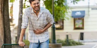 El parásito causante de la ciclosporiasis está protagonizando un brote de infecciones y diarrea explosiva en Estados Unidos. Foto: Andrii Iemelianenko / Shutterstock.
