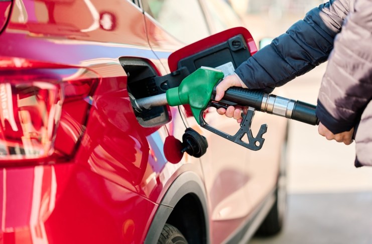 Fitch advierte impacto del petróleo: Guatemala no es inmune y debe prepararse para mayor presión en precios Dolor en la bomba: siguen aumentando los precios de las gasolinas globalmente. Foto La Hora: Shutterstock