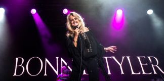Fallece Bonnie Tyler, voz de «Total Eclipse of the Heart», a los 75 años Bonnie Tyler, conocida sobre todo por su éxito 'Total Eclipse of the Heart', ha muerto a los 75 años, según un comunicado en su página web.