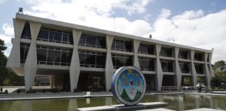 Suspenden clases presenciales en Ciencias Químicas y Farmacia por falta de agua en la Usac El servicio de agua se está restableciendo en el campus central con la reparación de las bombas afectadas por un cortocircuito, informó la Usac en su página oficial. Foto La Hora: archivo