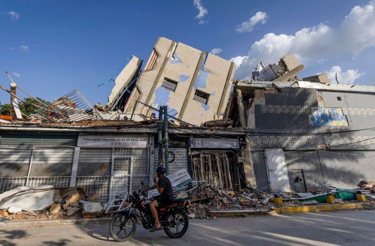 A tres semanas de los terremotos en Venezuela, cifra de fallecidos supera los 5 mil y miles siguen sin vivienda Venezuela accede a USD 346 millones del FMI para reconstrucción tras devastadores sismos