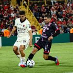 Xelajú MC no pudo defender el empate a cero en su visita a Costa Rica y terminó perdiendo el duelo ante la Liga Deportiva Alajuelense. Foto La Hora: Xelajú MC.