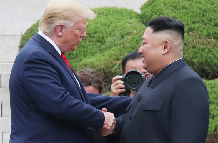 Fotografía del presidente de Estados Unidos, Donald Trump,y el líder de Corea del Norte, Kim Jong-un. Foto La Hora: EFE