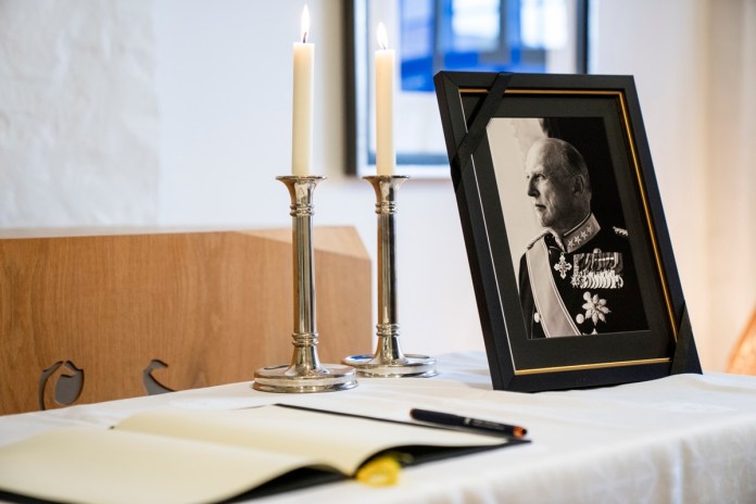 El rey de Noruega, Harald V, tras casi dos semanas hospitalizado, murió este viernes 28 de agosto a los 89 años.