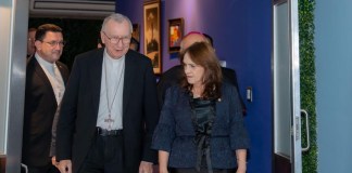 Cardenal Pietro Parolin inicia visita oficial a Guatemala por los 90 años de relaciones con la Santa Sede El cardenal Pietro Parolin hace arrivó a Guatemala para dar inicio a su visita oficial para celebrar los 90 años de relaciones con el Vaticano.