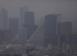 Asocian la contaminación atmosférica con una mayor actividad de la artritis reumatoide Panorámica de la Ciudad de México con contaminación del aire