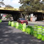 El Ministerio de Comunicaciones instaló un soporte metálico sobre el puente del Anillo Periférico, el cual presenta daños.