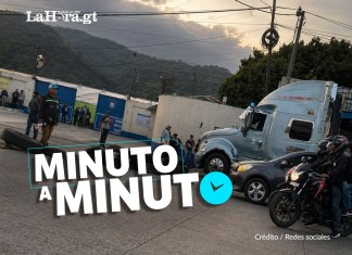 Transportistas bloquean la ruta al Pacífico en inmediaciones de Palín, Escuintla; falta de infraestructura vial el motivo. Foto La Hora: Redes Sociales