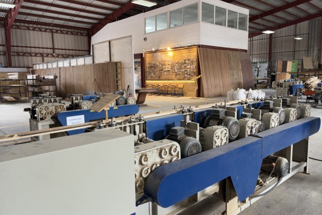 El bamb&uacute; que se transforma en tablas, muebles y una nueva oportunidad para productores. Foto La Hora: Jose Orozco.