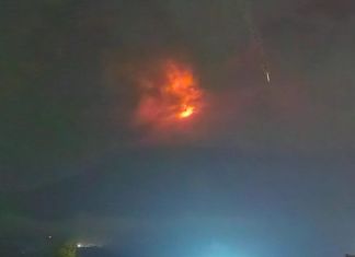 Actividad constante del volcán de Fuego. Foto La Hora: Captura de pantalla/ afarTV
